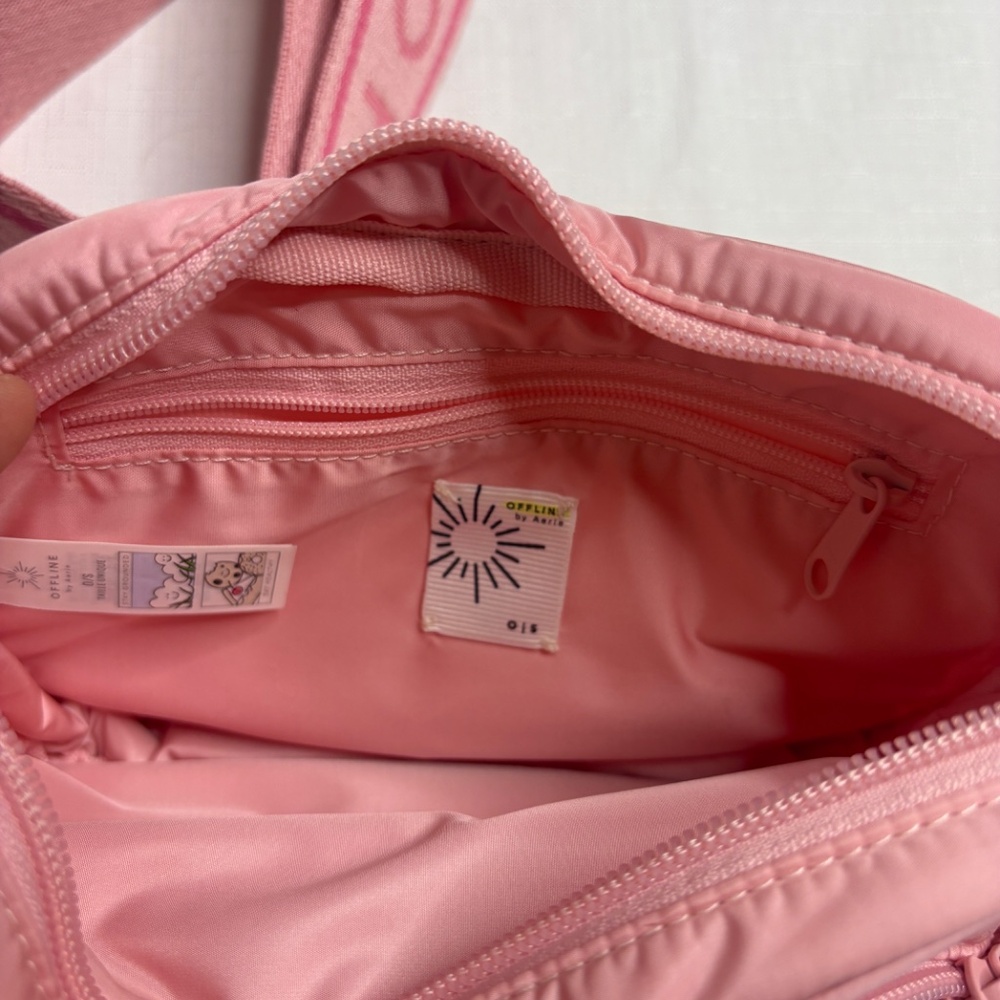 OFFLINE Aerie Makin' Moves Crossbody Belt Bag Adjustable Strap Pink Pockets EUC - Picture 5 of 5